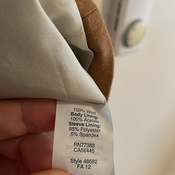 J. Crew Schoolboy Wool Blazer Women’s Size 4 Classic Fit Camel Tan - Picture 7 of 7